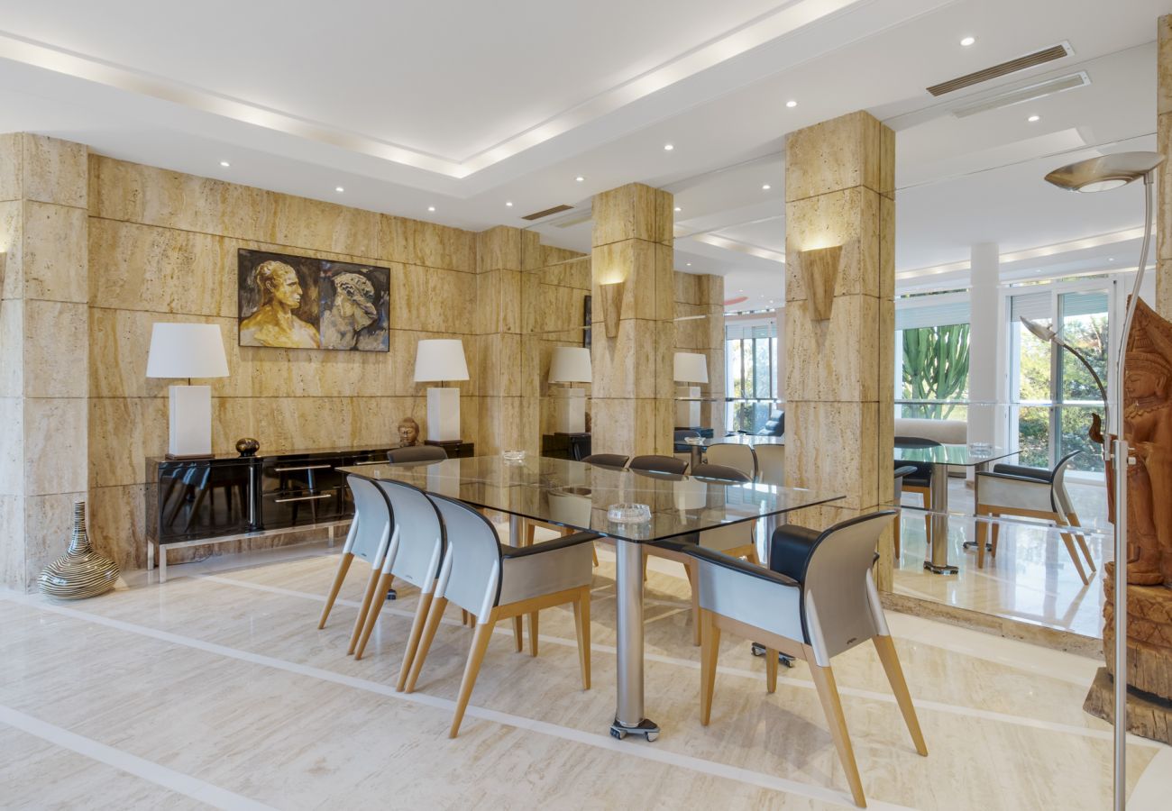 Villa in Nueva andalucia - Villa Azteca