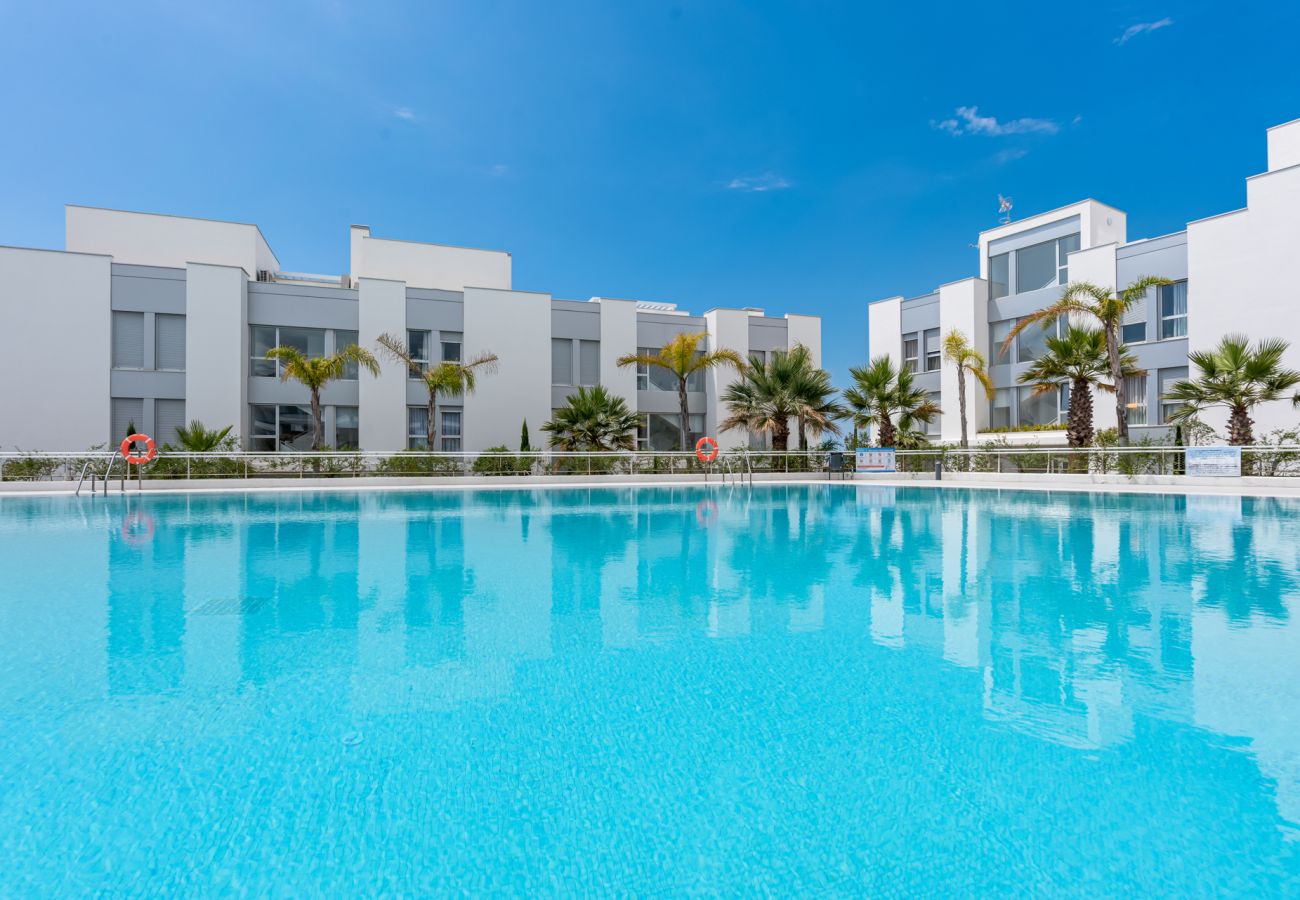 Apartment in Estepona - Mirage Penthouse - Sea views & Jacuzzi!