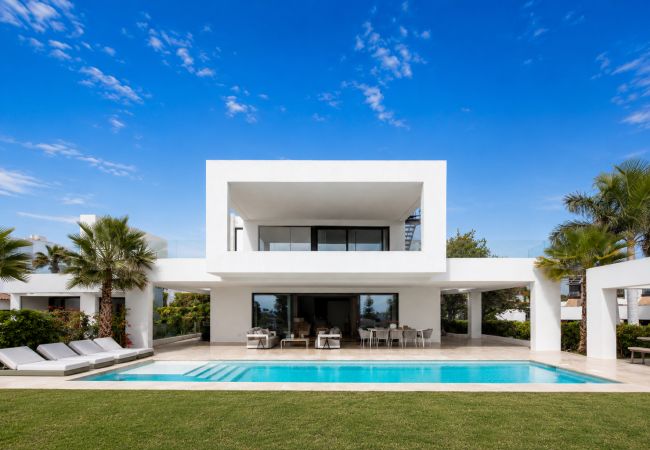 Villa in Estepona - Villa Lulu