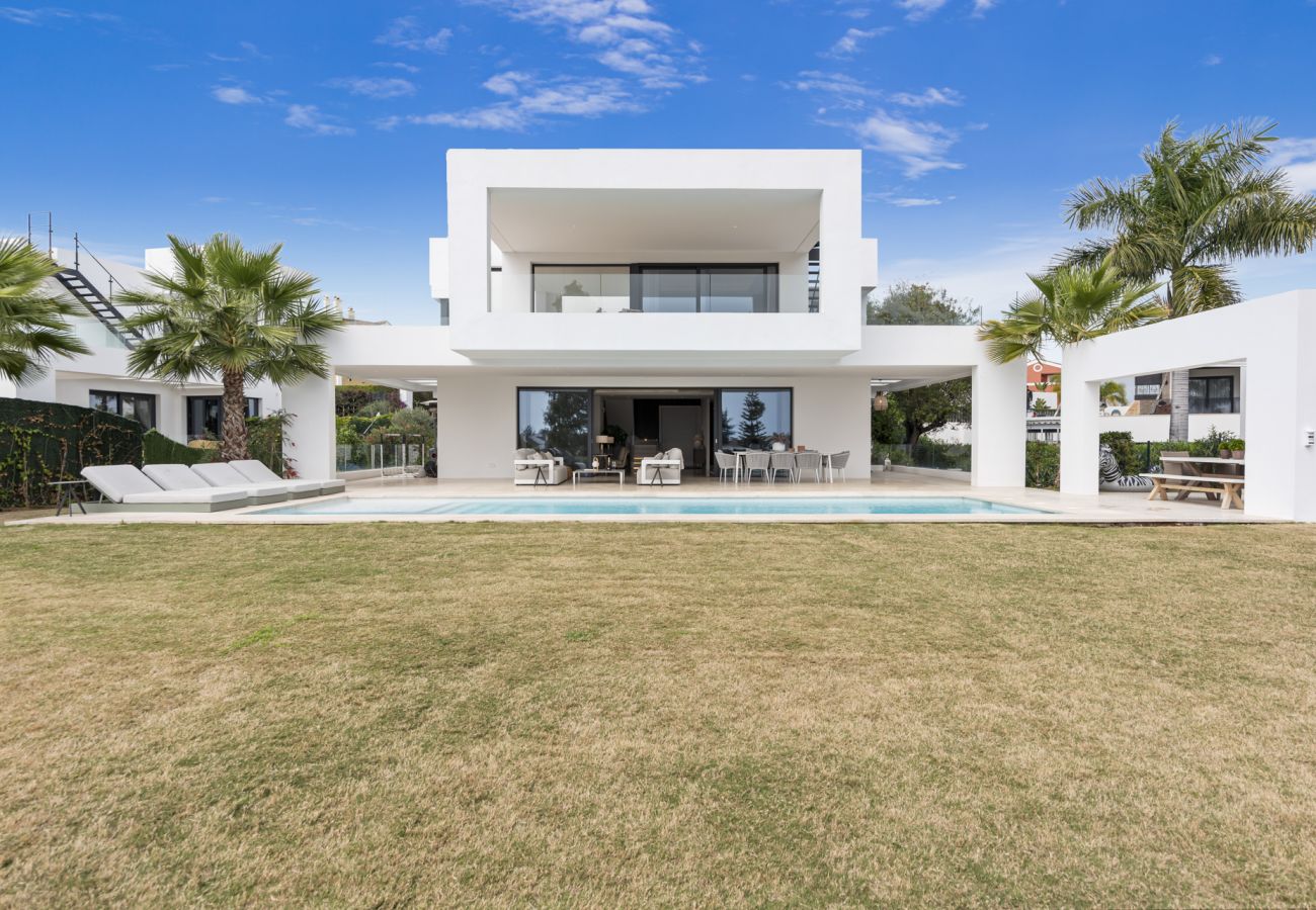 Villa in Estepona - Villa Lulu
