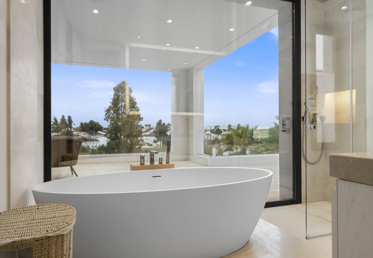 Villa in Estepona - Villa Lulu