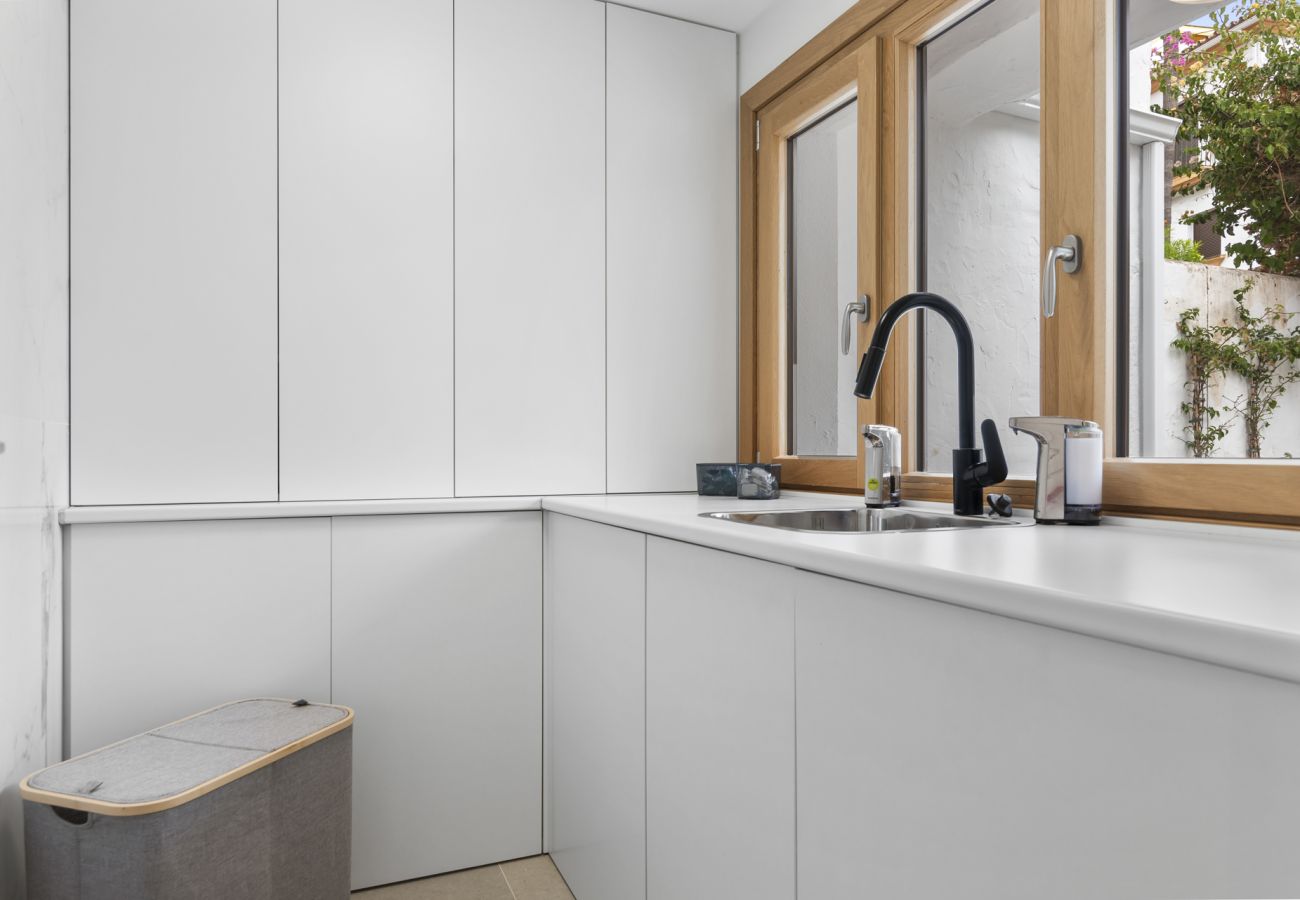 Terraced House in Nueva andalucia - Casa Blanca Mar