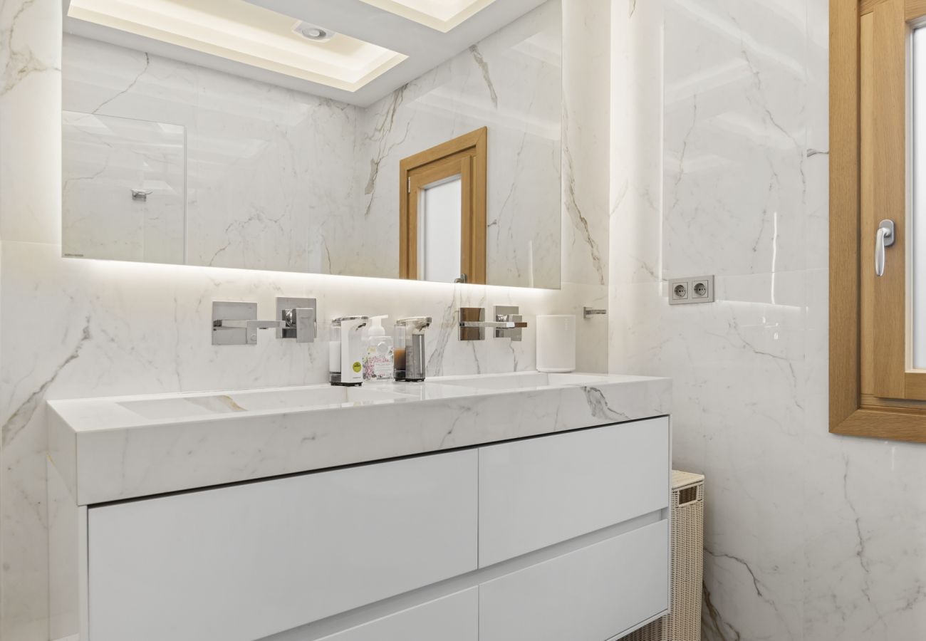 Terraced House in Nueva andalucia - Casa Blanca Mar