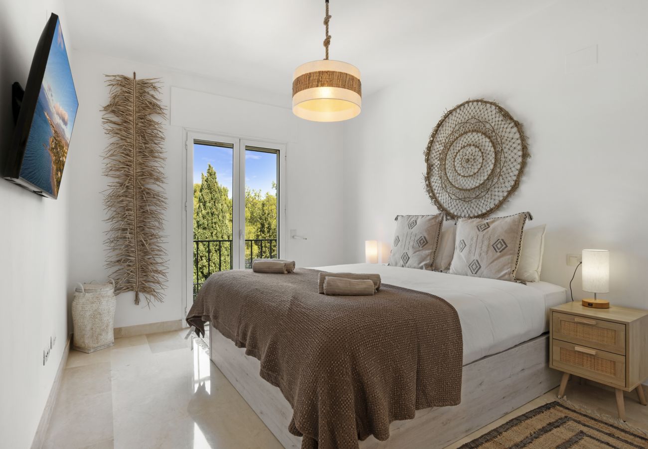 Apartment in Nueva andalucia - Penthouse Mirador del Rodeo 1.2