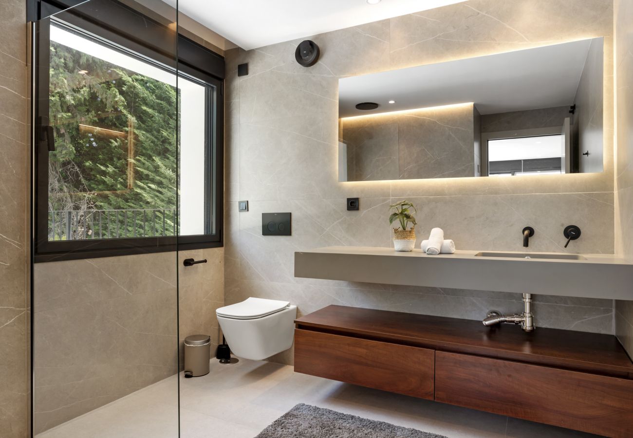 Villa in Nueva andalucia - Villa La Perla