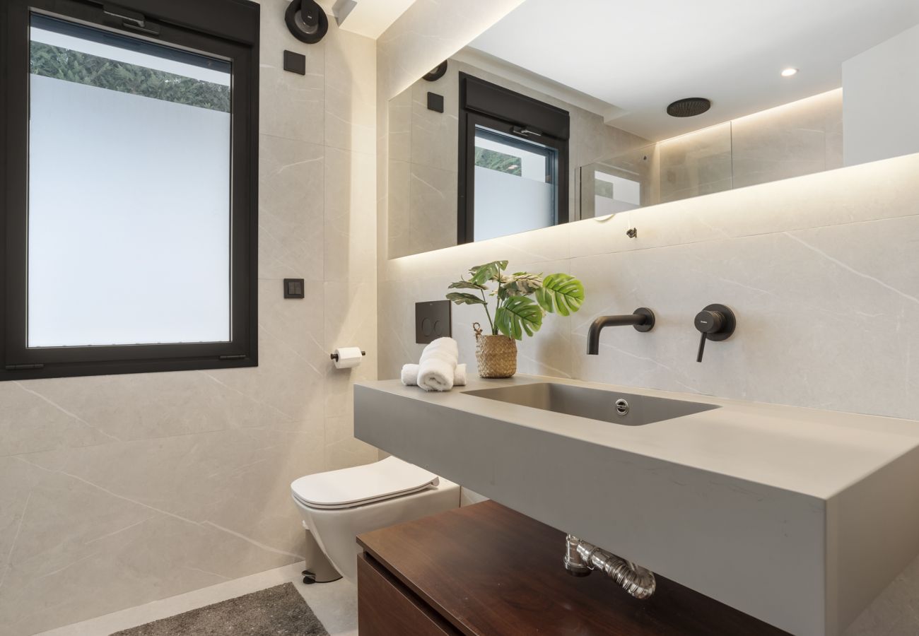 Villa in Nueva andalucia - Villa La Perla