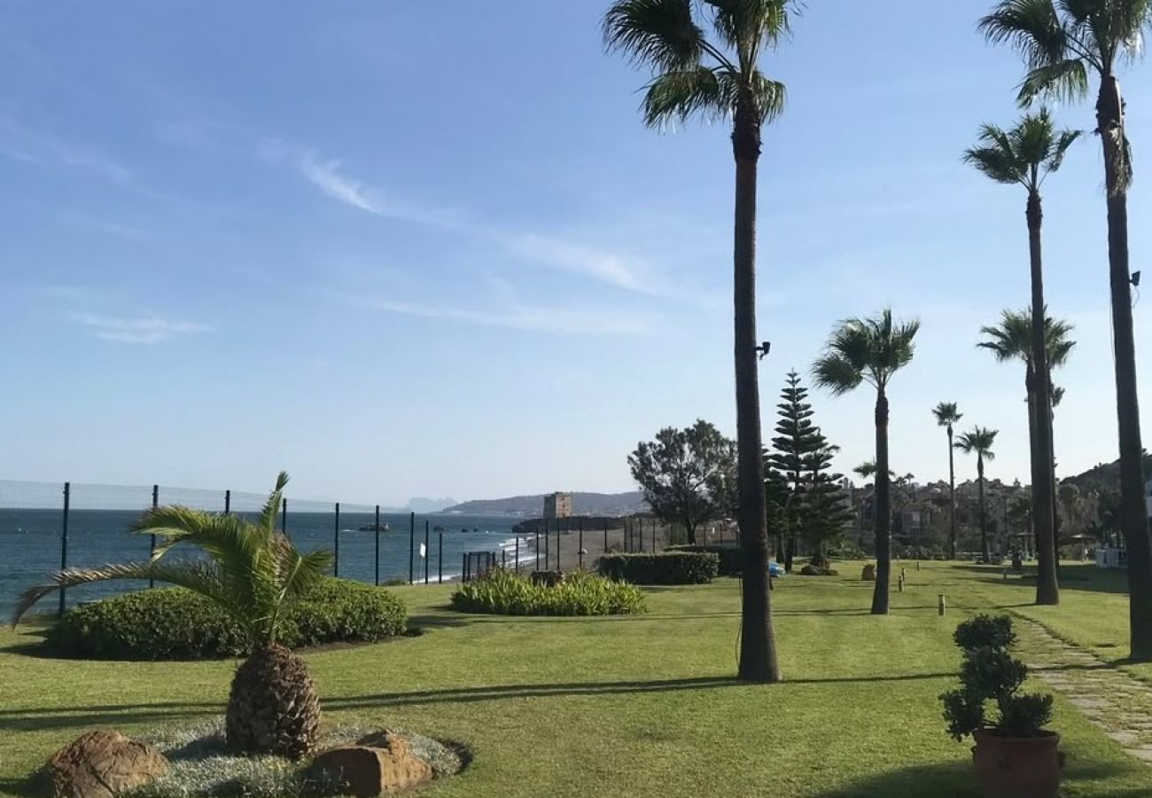 House in Estepona - Casares del Mar | Beachfront Townhouse