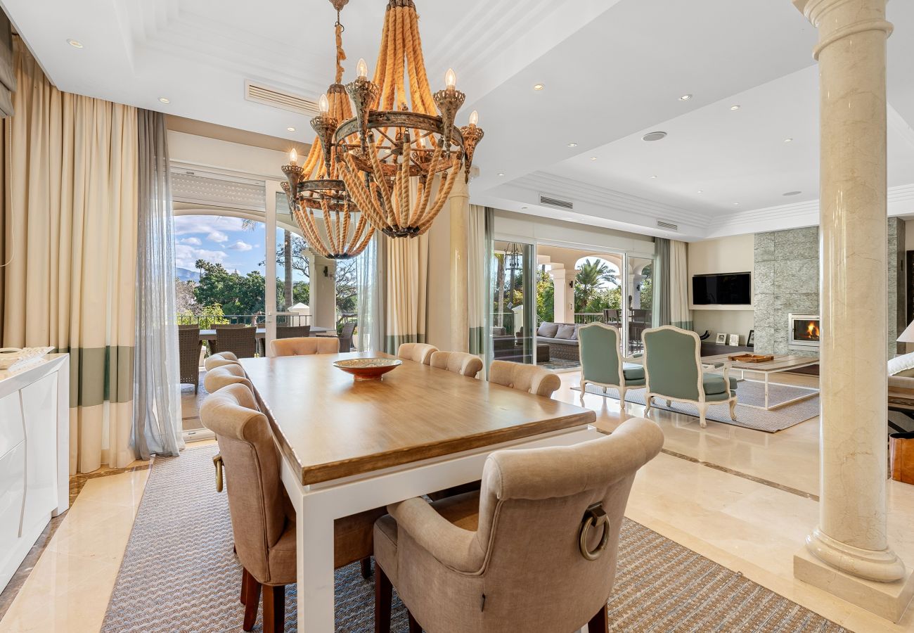 Villa in Nueva andalucia - Villa Las Brisas