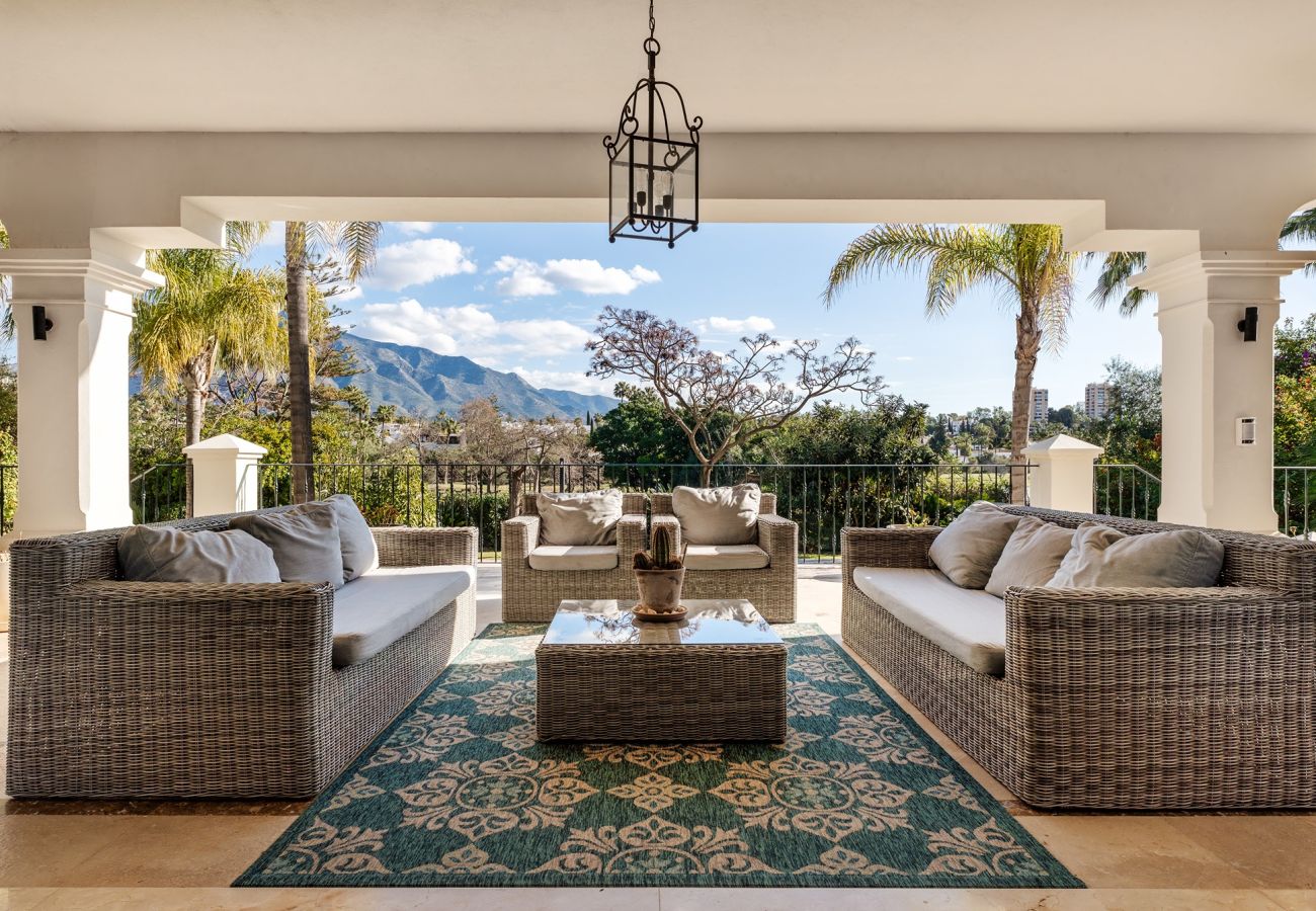 Villa in Nueva andalucia - Villa Las Brisas