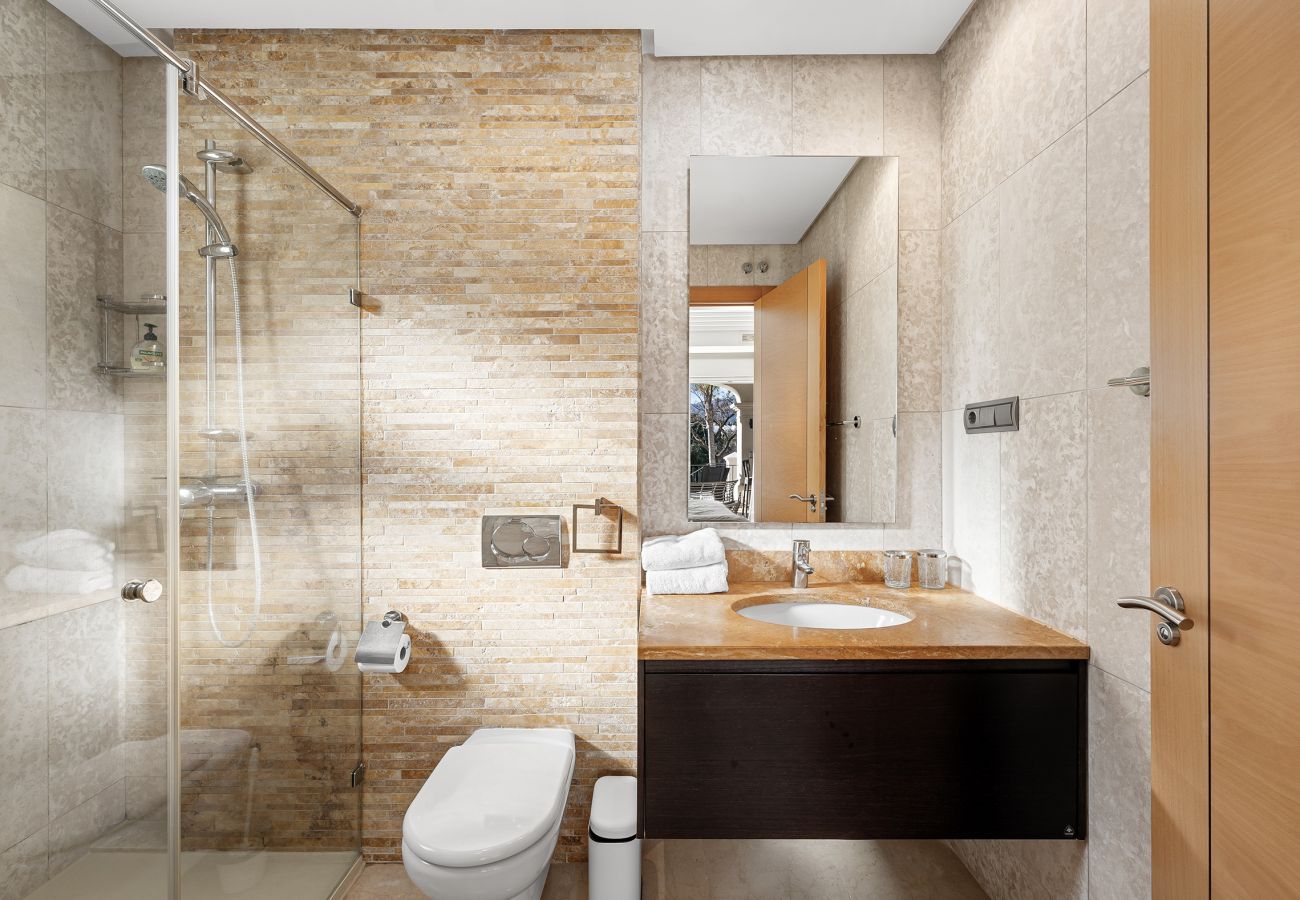 Villa in Nueva andalucia - Villa Las Brisas