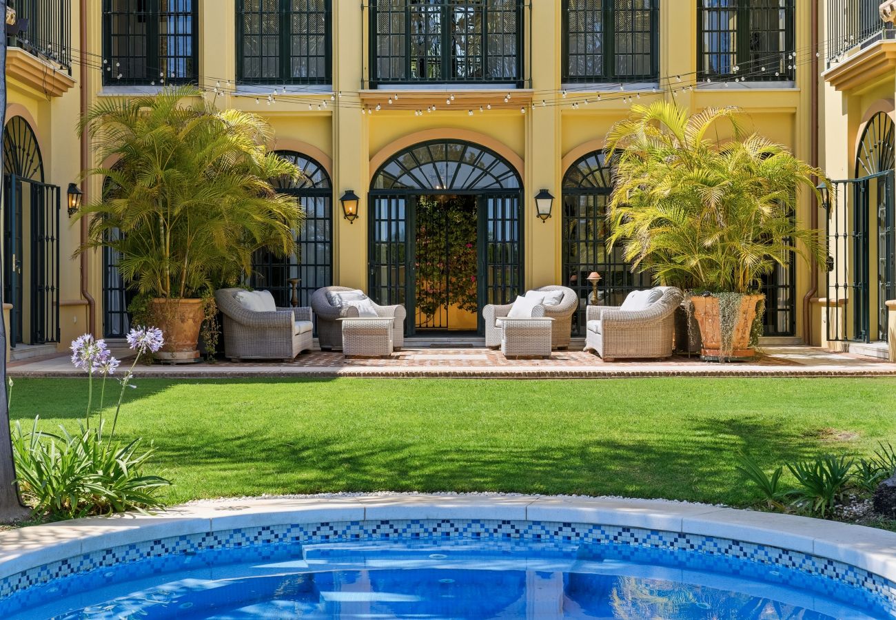 Villa in San Pedro de Alcántara - Villa Amarilla