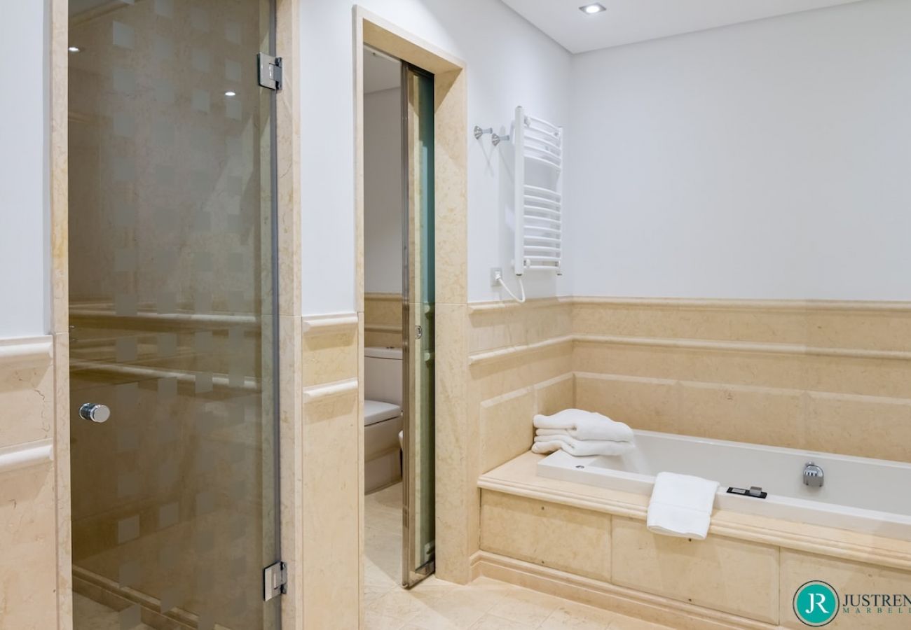 Lägenhet i Estepona - Penthouse Granados del Mar