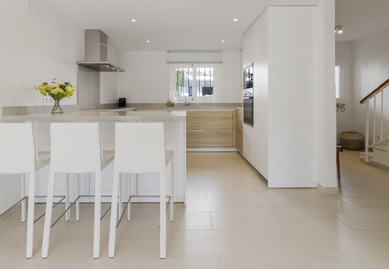 Radhus i San Pedro de Alcántara - Casa Guadalvillas