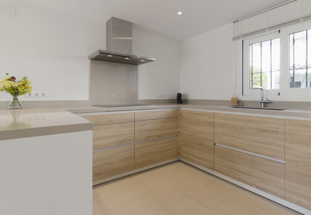 Radhus i San Pedro de Alcántara - Casa Guadalvillas