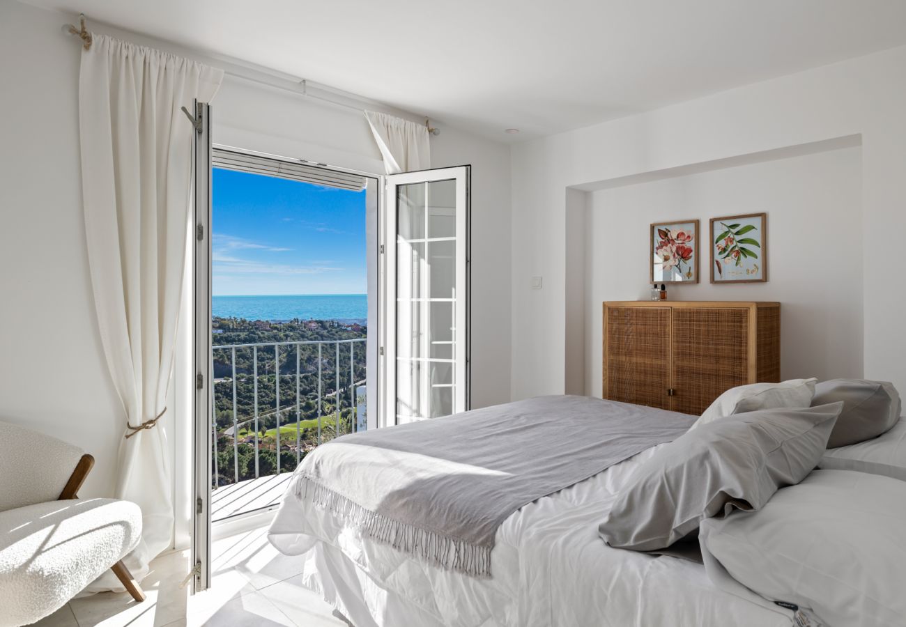 Radhus i Benahavís - Casa La Heredia