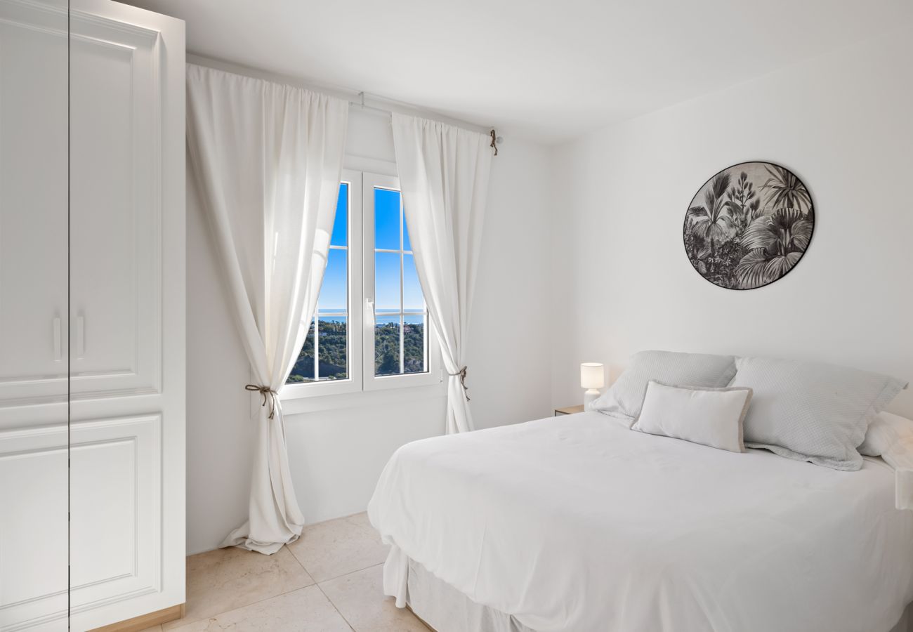 Radhus i Benahavís - Casa La Heredia