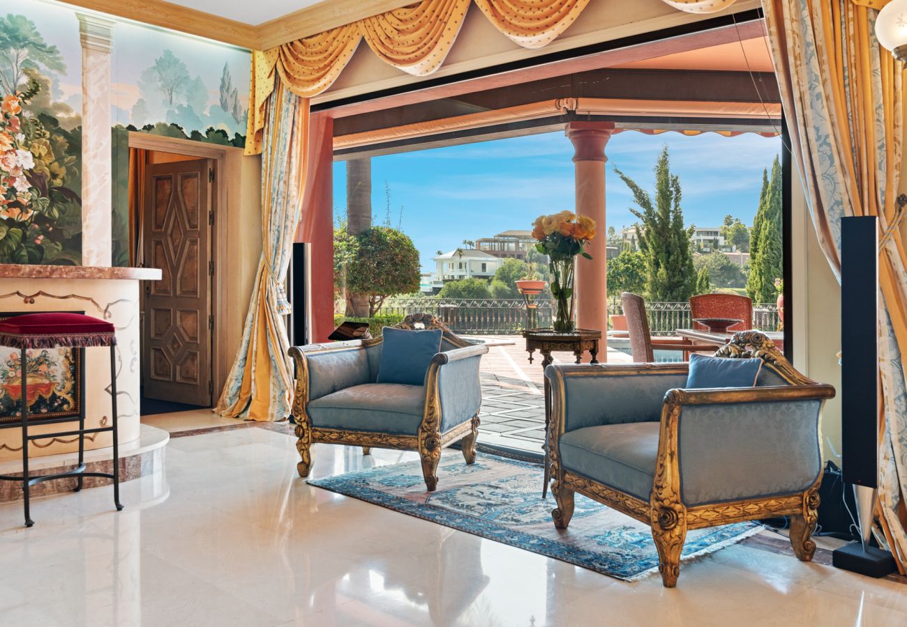 Villa i Estepona - Villa Palm Ridge