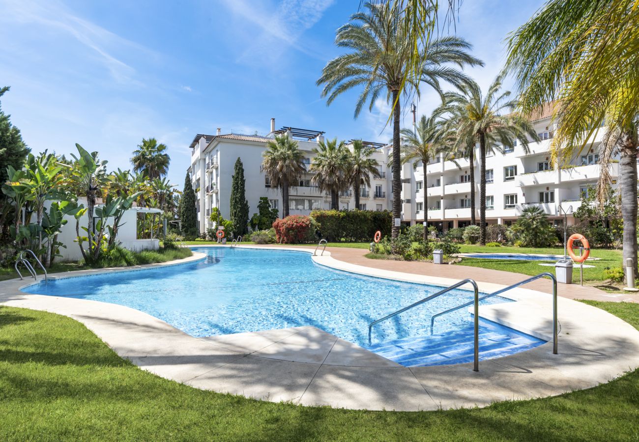 Lägenhet i Nueva andalucia - Penthouse Mirador del Rodeo 1.2