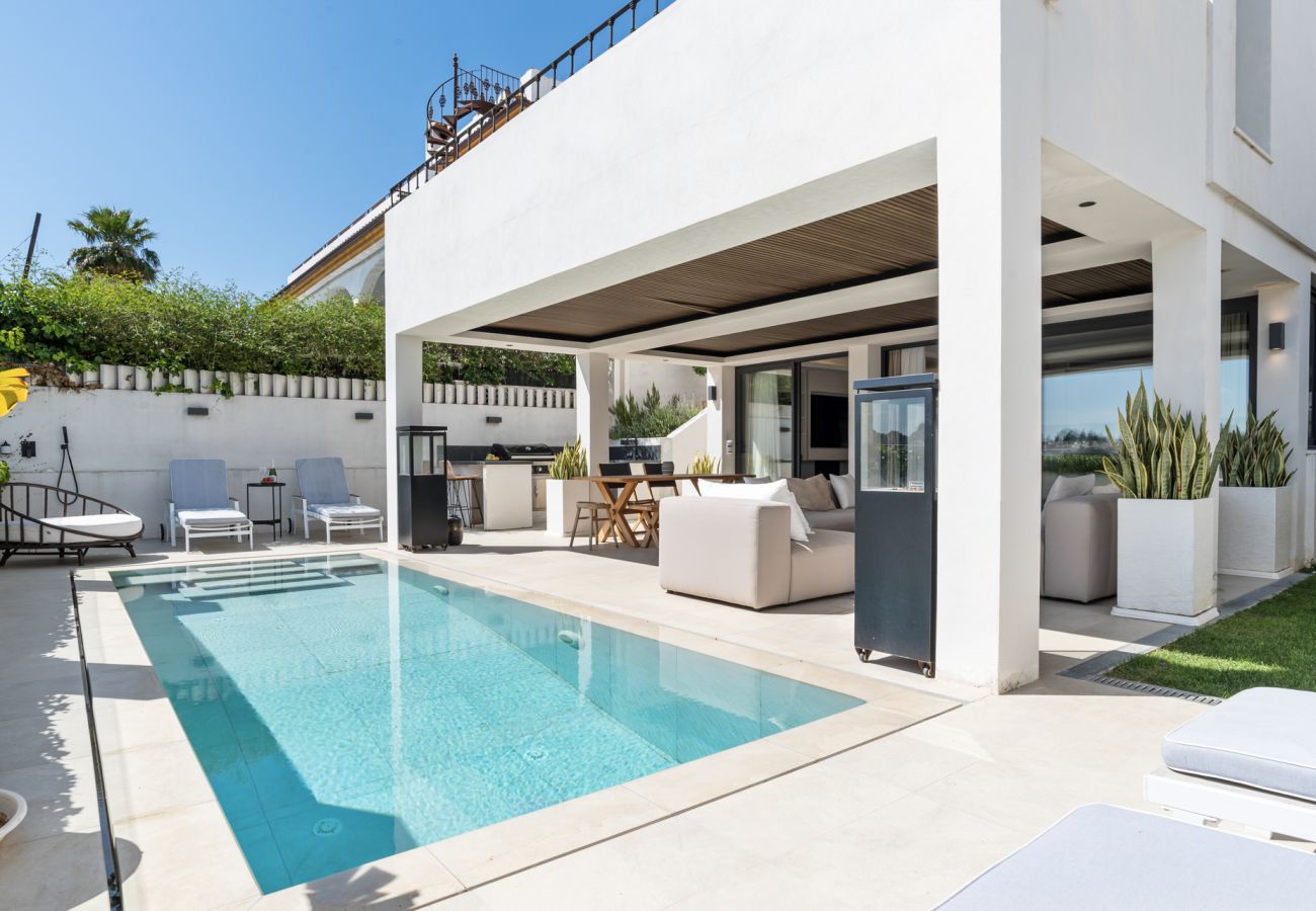 Villa i Nueva andalucia - Villa Celeste