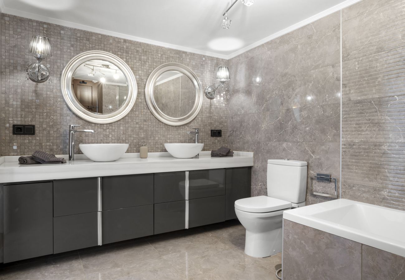 Villa i Nueva andalucia - Villa Jaz