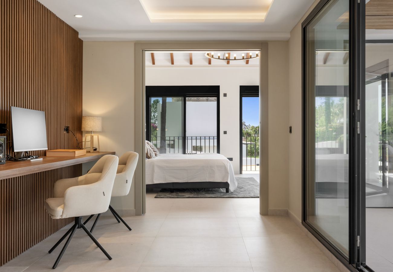 Villa i Nueva andalucia - Villa La Perla