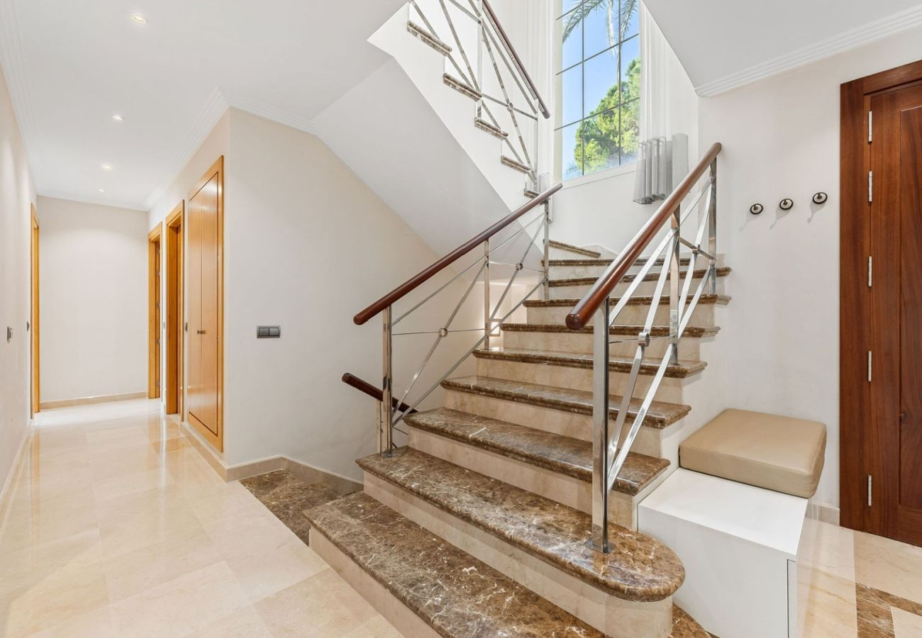 Villa i Nueva andalucia - Villa Las Brisas