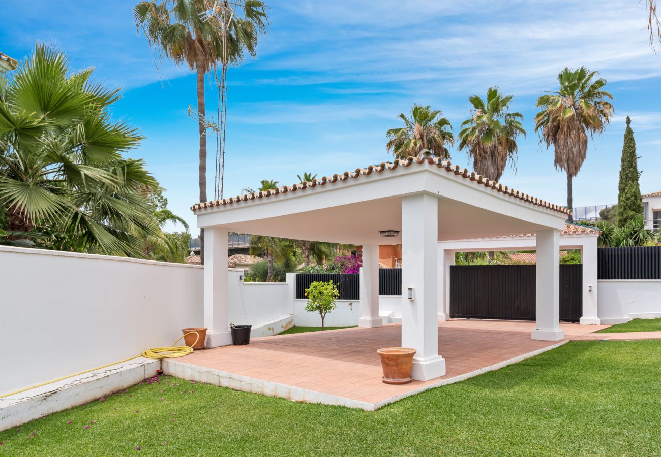 Villa i Nueva andalucia - Villa Sonada