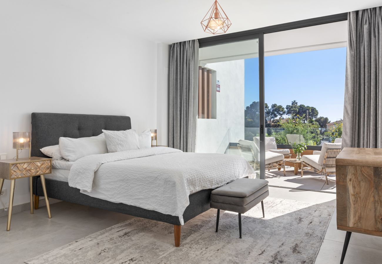 Lägenhet i Marbella - Cabopino Penthouse with Private Pool