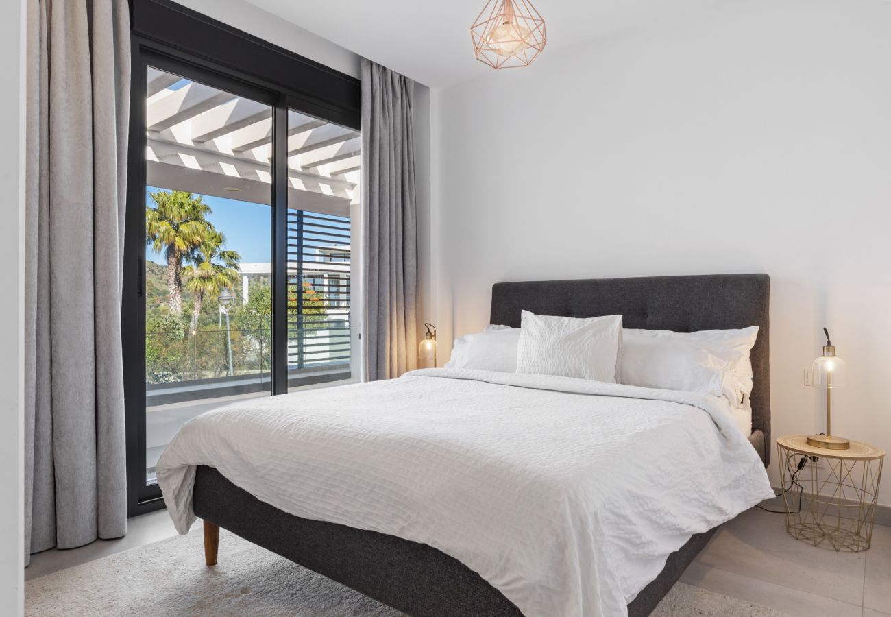 Lägenhet i Marbella - Cabopino Penthouse with Private Pool