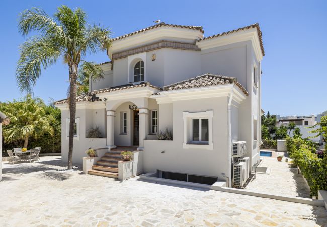 Villa i San Pedro de Alcántara - Villa Limones | Luxury Beachside Villa