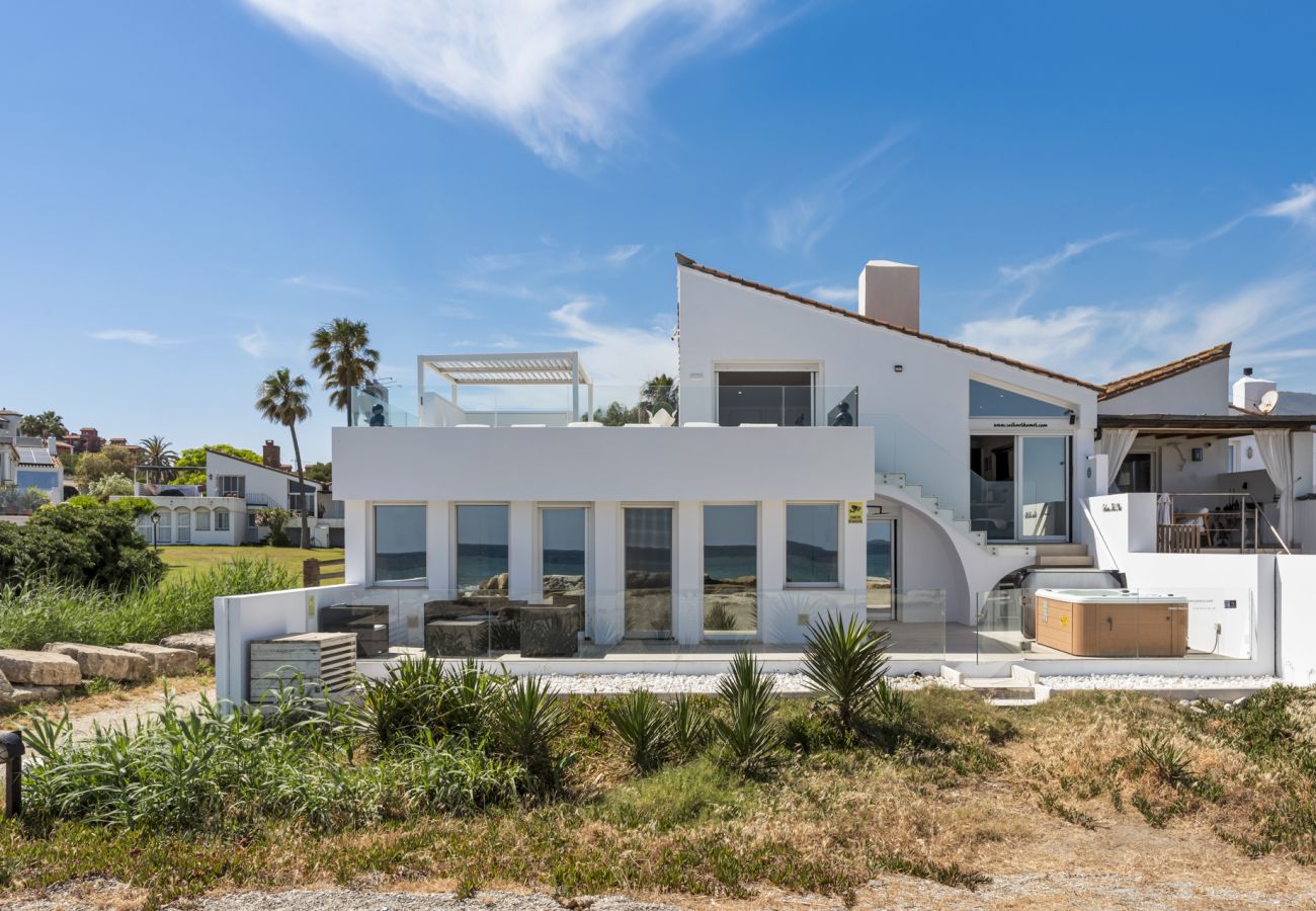 Radhus i Estepona - Beachfront Bahia Dorada