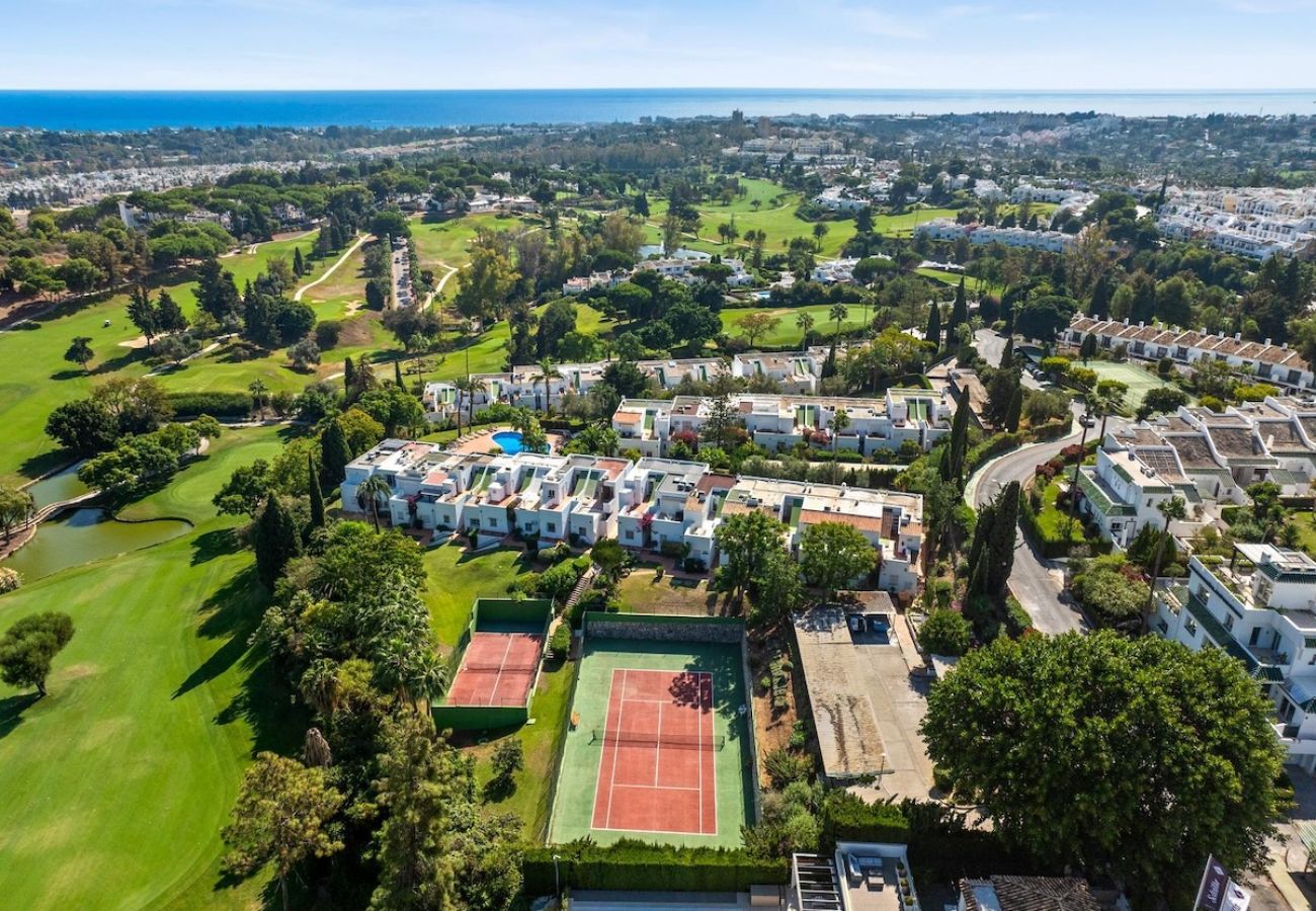 Radhus i Nueva andalucia - Aurora Townhouse