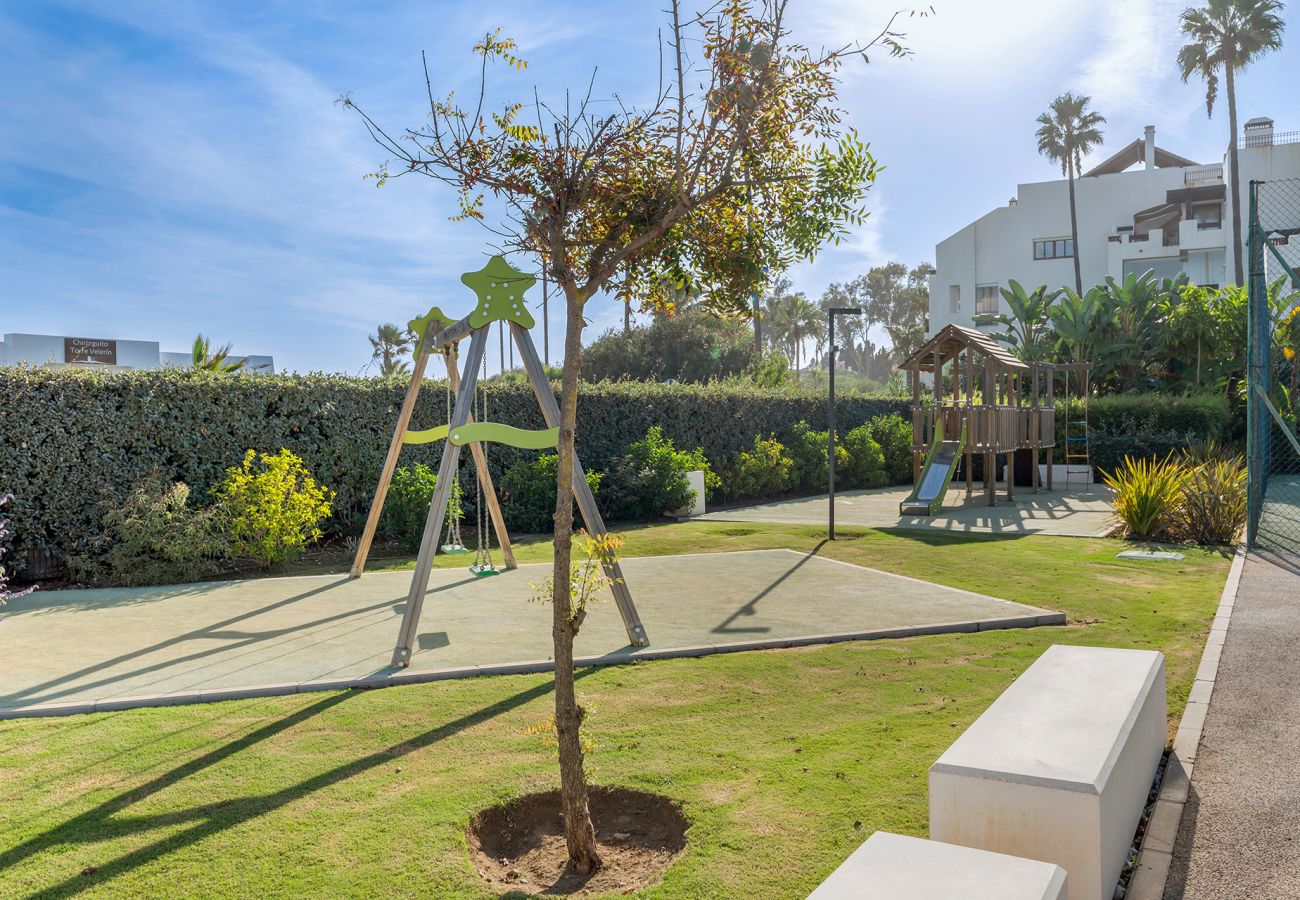 Lägenhet i Estepona - Luxury Beachfront Velaya